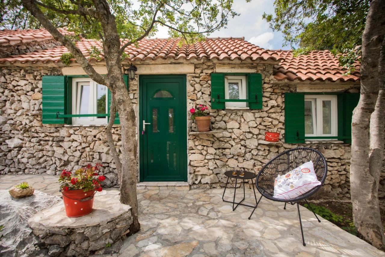 Kalpic Suites & Villa Лозовац Екстериор снимка